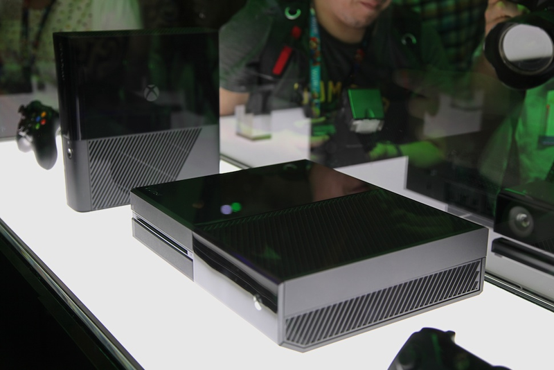 Illustration for article titled Hey Look It's the New Old Xbox 360 Next to the New Xbox One